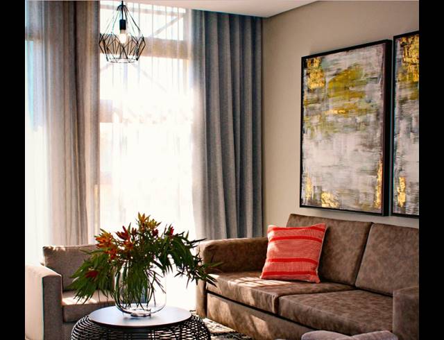 5,472M² HOTEL FOR SALE IN HATFIELD
